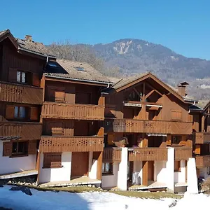 https://le-chamois-morillon.hotels-rhonealpes.com